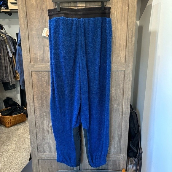NWT Free People Movement Cuddle Up Fleece Pants Pull On Fuzzy Sweatpants blue - Picture 3 of 12